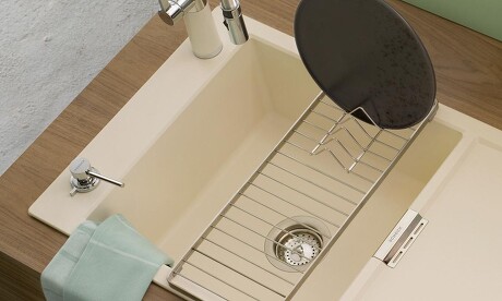 Granitspüle mit Einbau-Spülmittelspender Ladon von SCHOCK Granitspüle mit Einbau-Spülmittelspender Ladon von SCHOCK