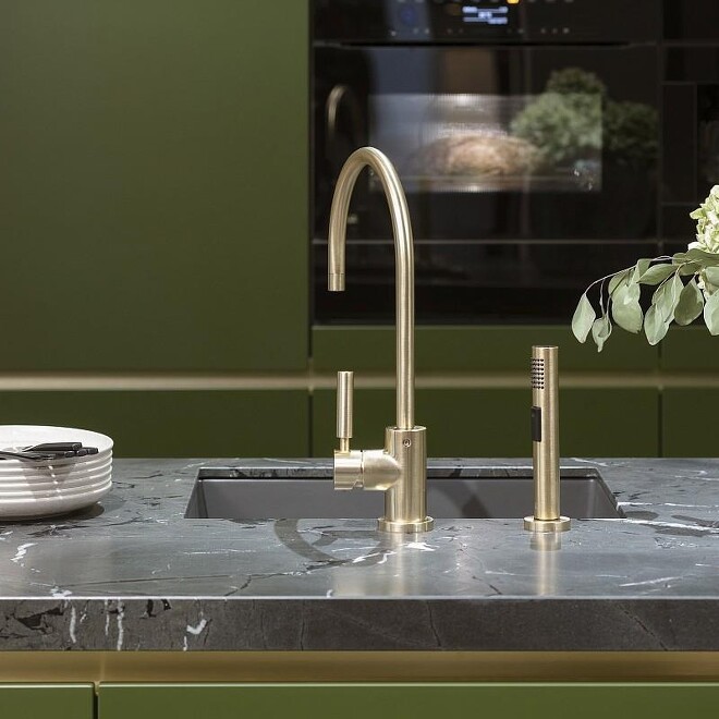 Natursteinarbeitsplatten sind nicht gegen alles gefeit! Natursteinarbeitsplatten sind nicht gegen alles gefeit!