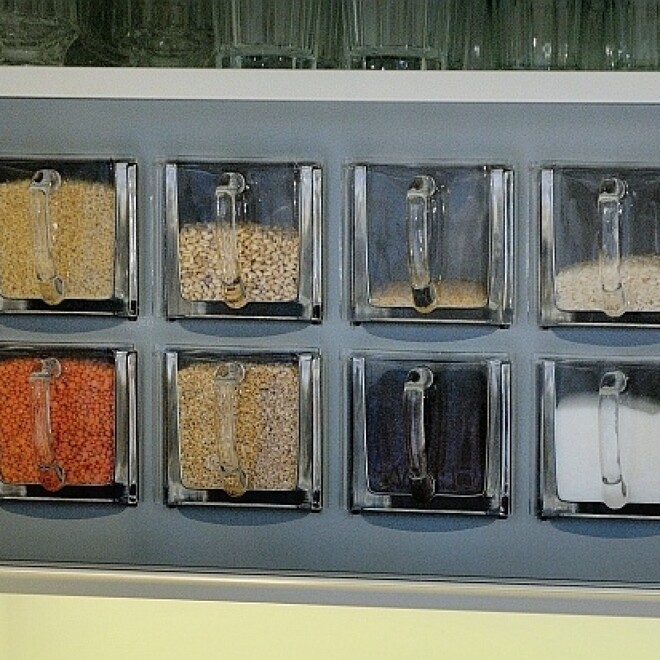 Praktische Vorratsbehälter aus Glas zum Einbau in Ihrer Küche Praktische Vorratsbehälter aus Glas zum Einbau in Ihrer Küche