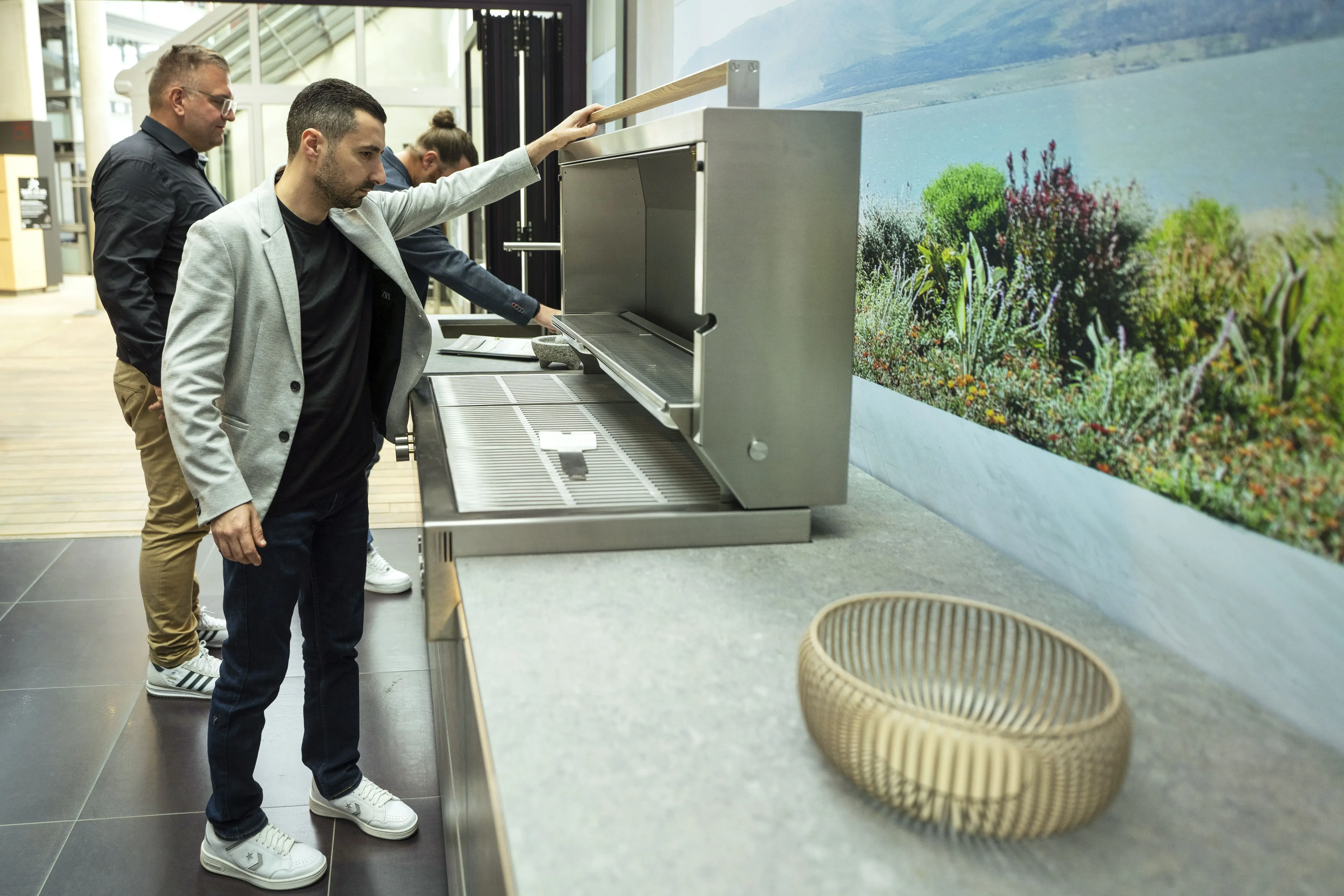 Vorstellung der BURN Outdoor Kitchen für den Kunden